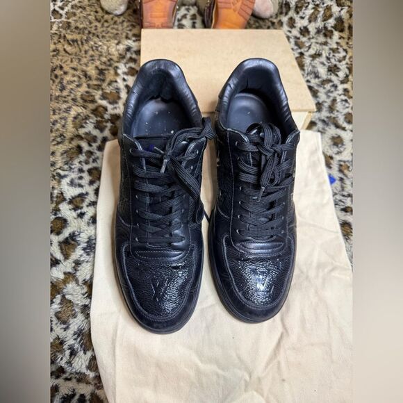 LOUIS VUITTON 2020 Rivoli Line Monogram Leather Low Sneakers Black 6 EU / 7 US - Picture 2 of 14